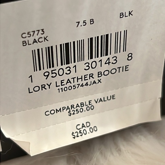 COACH LORY Leather bootie black 7.5B - Picture 15 of 15